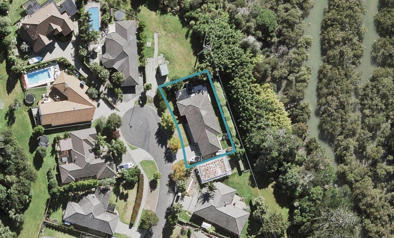 5 Samuel Cross Place, Greenhithe, Auckland - Carousel 1