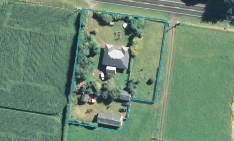 1261 South Road, Hawera - Carousel 1