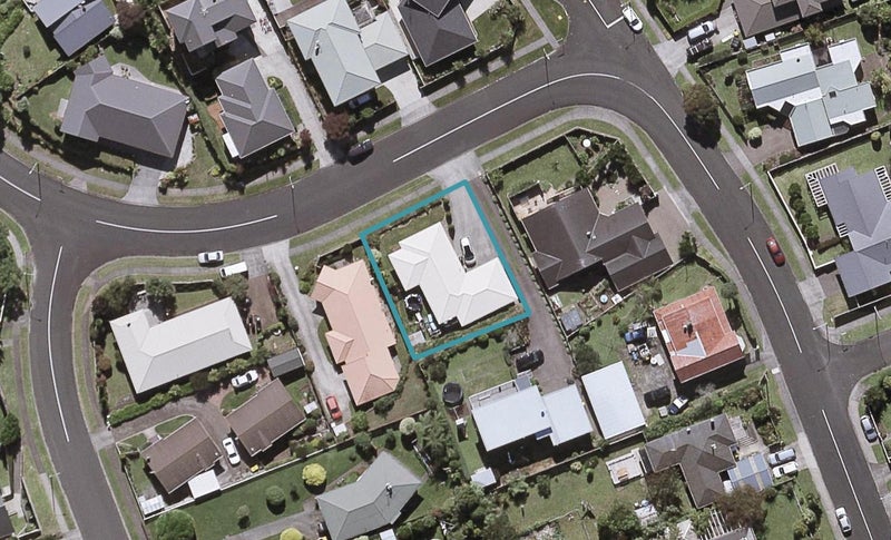 84 Oranga Street, Westown, New Plymouth - Carousel 1