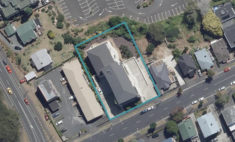 40C Thackeray Street, Hamilton Lake, Hamilton - Carousel 1
