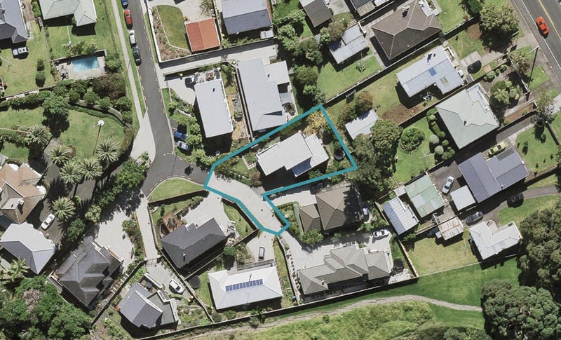 10 Domain Lane, Mangere Bridge, Auckland - Carousel 1