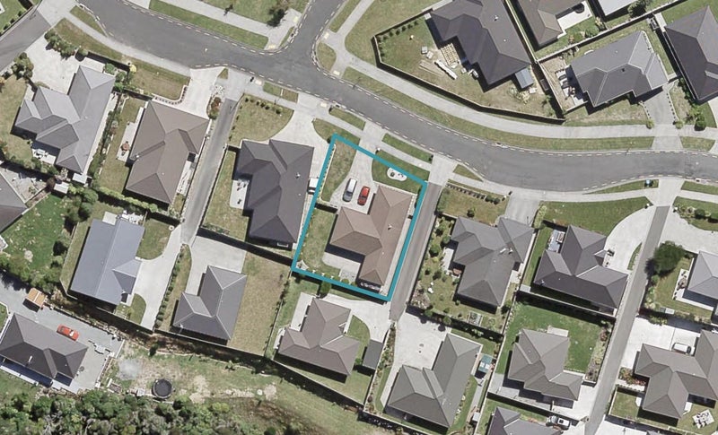 42 Sunstone Crescent, Brown Owl, Upper Hutt - Carousel 1