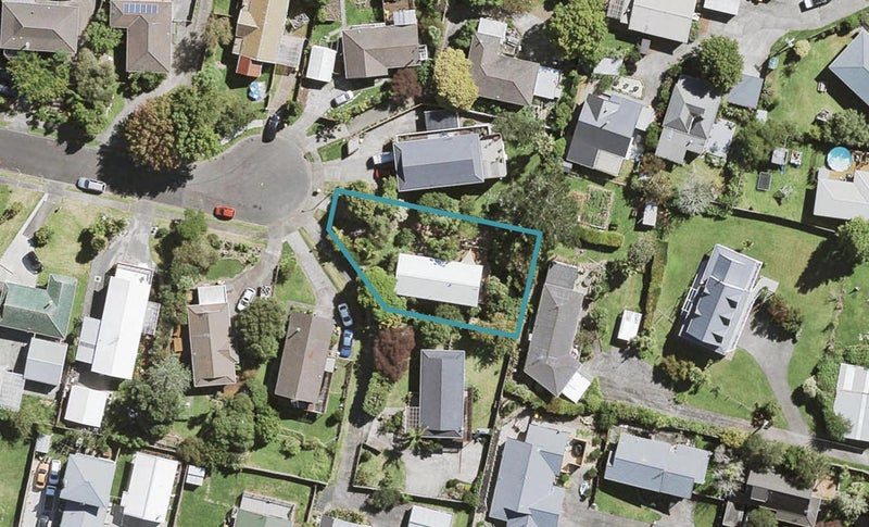 15 George Herring Place, Glen Eden, Auckland - Carousel 1