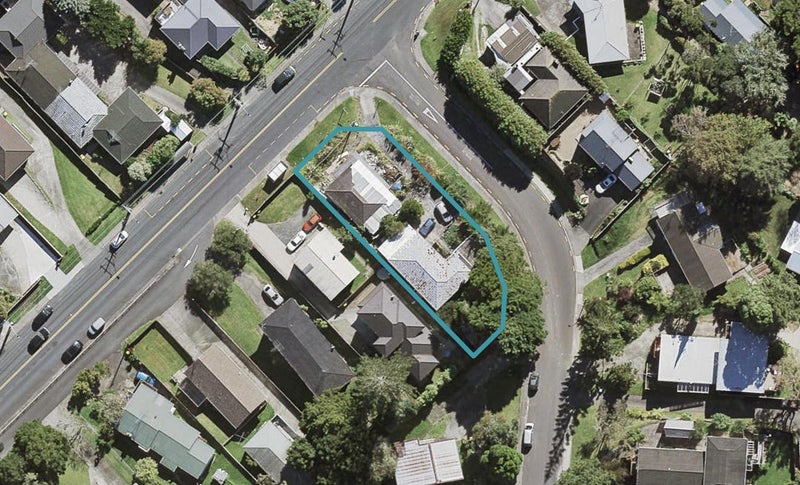 2/83 Archers Road, Hillcrest, Auckland - Carousel 1