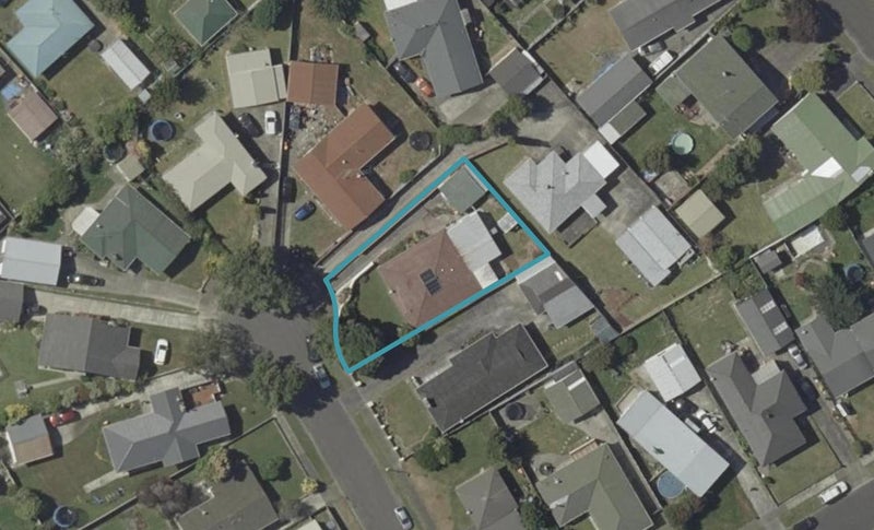 10 Hinau Place, Cloverlea, Palmerston North - Carousel 1