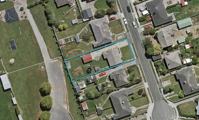 11 Lockerbie Street, Turnbull Thomson Park, Invercargill - Carousel 1