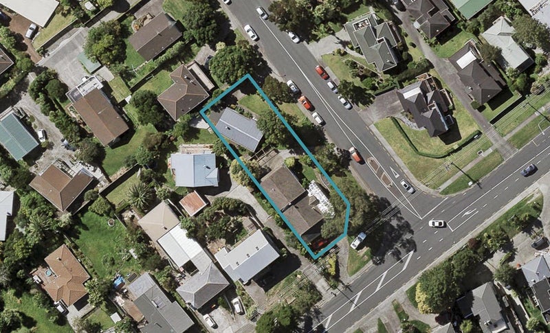 1/138 Sunset Road, Unsworth Heights, Auckland - Carousel 1