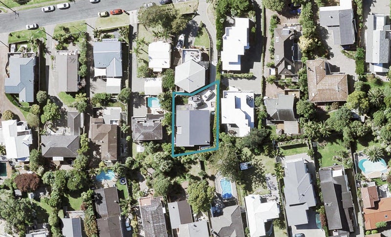 14A Sandown Road, Rothesay Bay, Auckland - Carousel 1