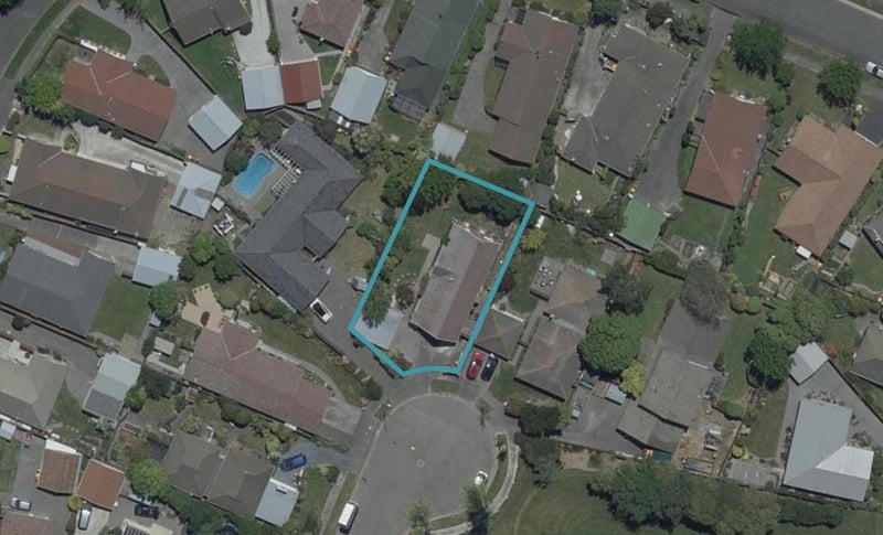 7 Calbreath Place, Russley, Christchurch - Carousel 1