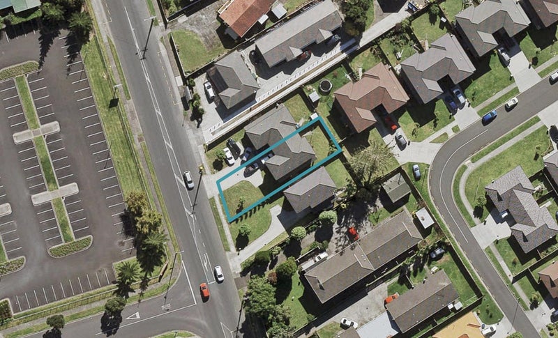 20A Robertson Road, Favona, Auckland - Carousel 1