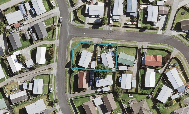 1/12 Templeton Place, Clendon Park, Auckland - Carousel 1