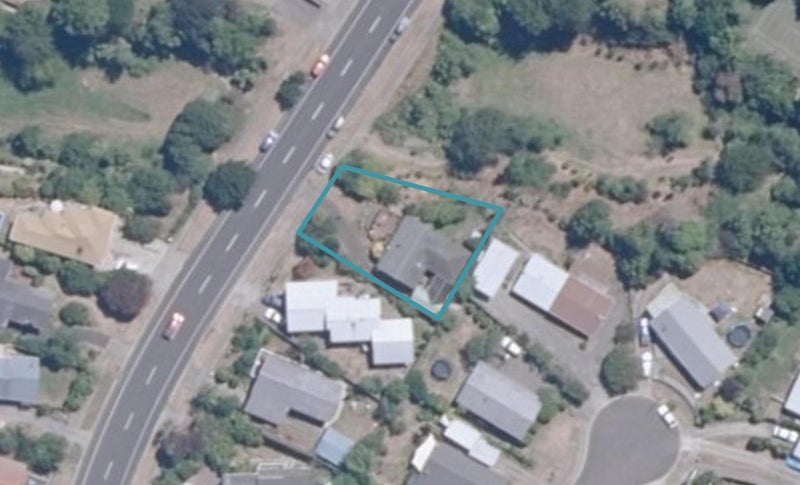 12 Richmond Avenue, Richmond Heights, Taupo - Carousel 1