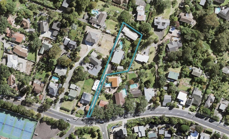 245 Golf Road, Titirangi, Auckland - Carousel 1