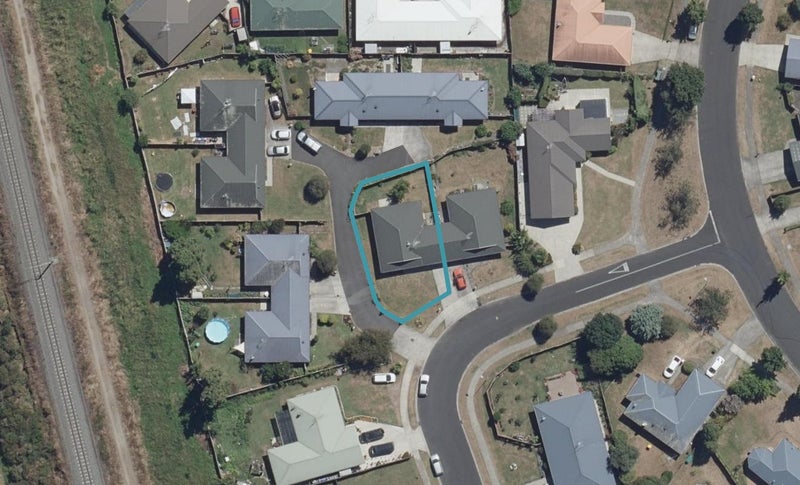 6 Kittyhawk Place, Melville, Hamilton - Carousel 1