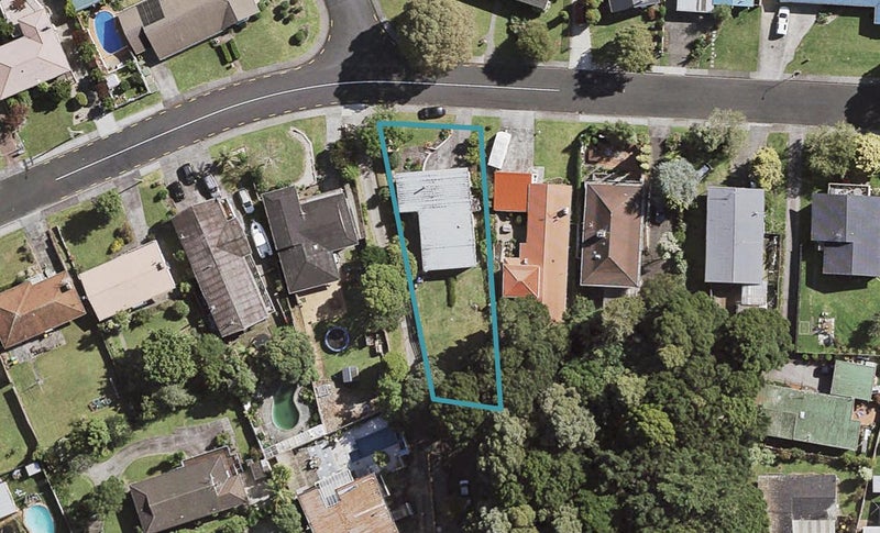 44 Collie Street, Hillpark, Auckland - Carousel 1
