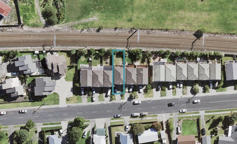 31 Pooks Road, Ranui, Auckland - Carousel 1