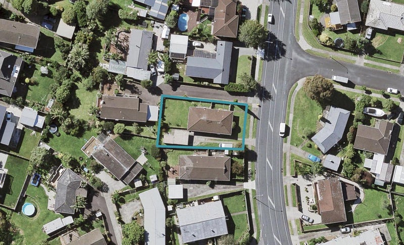 2/16 Stanniland Street, Sunnyhills, Auckland - Carousel 1