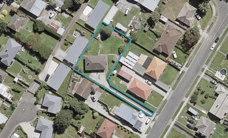 45 Biddle Crescent, Taita, Lower Hutt - Carousel 1