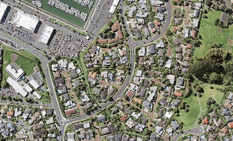 2/3 Adonis Place, Half Moon Bay, Auckland - Carousel 1