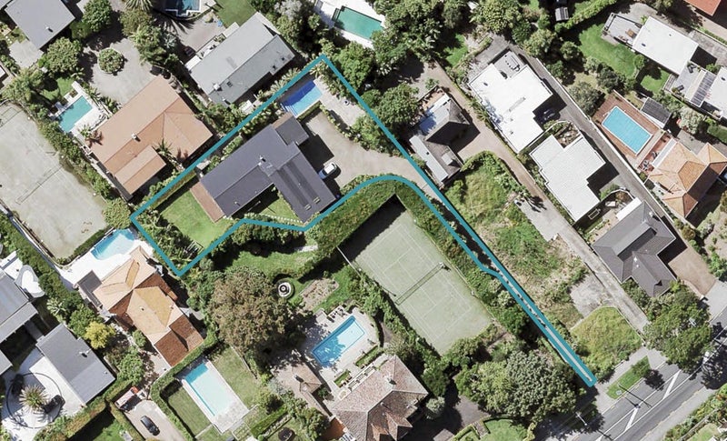 175 St Heliers Road, ST HELIERS, AUCKLAND - Carousel 1
