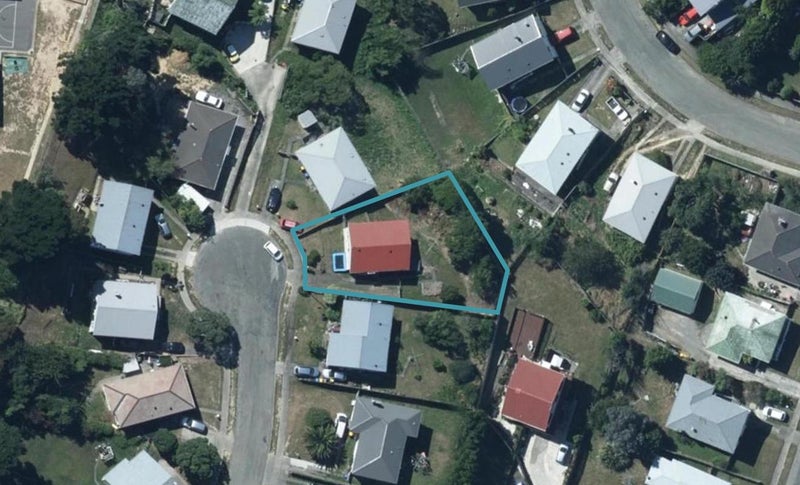 14 Carbine Place, Ascot Park, Porirua - Carousel 1