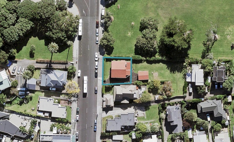 511A Point Chevalier Road, Point Chevalier, Auckland - Carousel 1