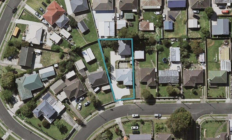 43 Tyrone Street, Otara, Auckland - Carousel 1