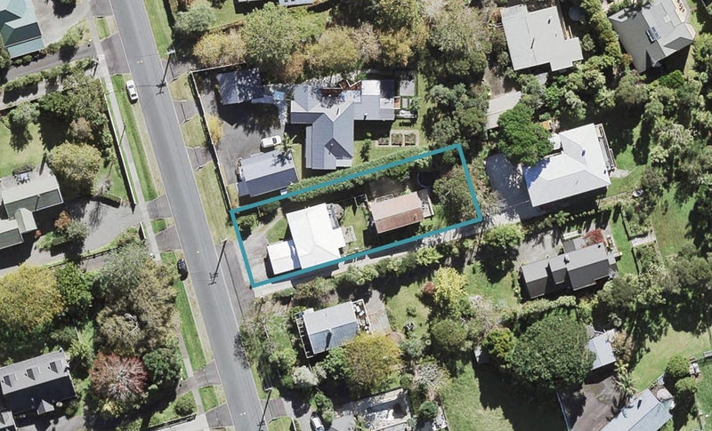 35 Roland Road, Greenhithe, Auckland - Carousel 1