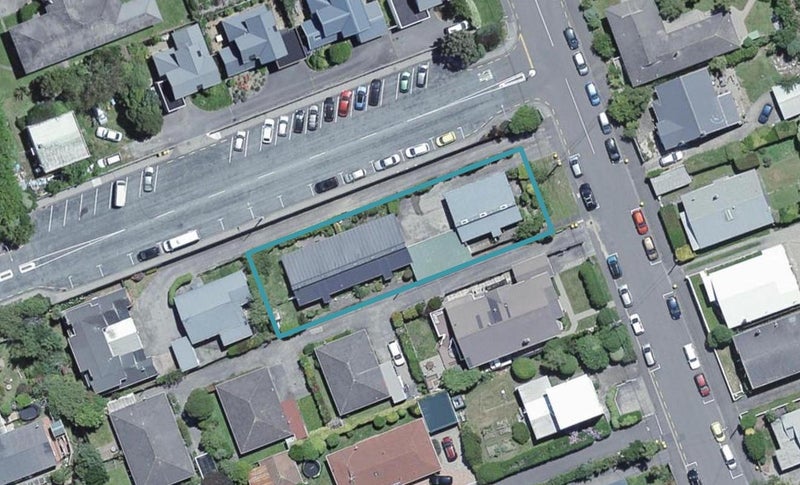 2/29 Parkvale Road, Karori, Wellington - Carousel 1