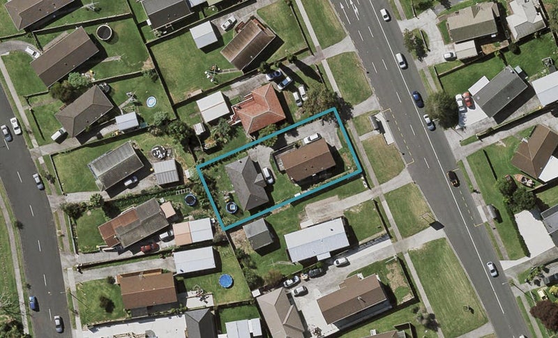 66 Hollyford Drive, Clover Park, Auckland - Carousel 1