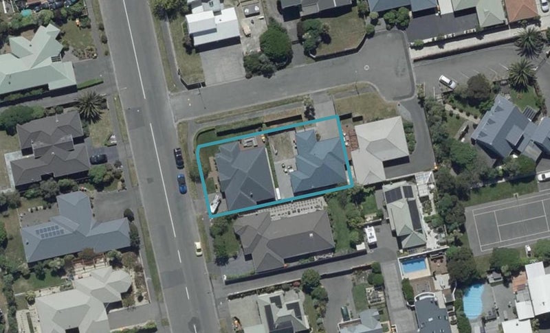 1/18 Aston Drive, Waimairi Beach, Christchurch - Carousel 1