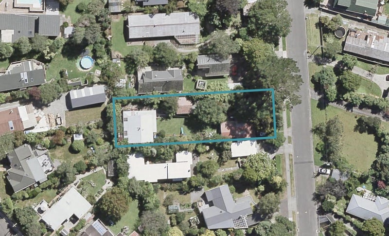 82 Pinehaven Road, Pinehaven, Upper Hutt - Carousel 1
