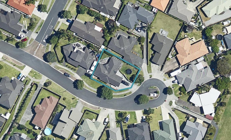 19 Madeleine Terrace, Papamoa Beach, Papamoa - Carousel 1
