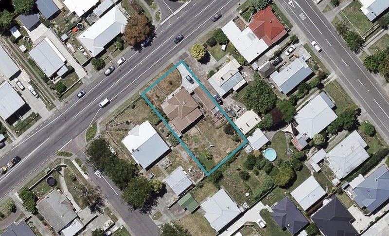 214 Willowpark Road South, Hastings, Hastings - Carousel 1