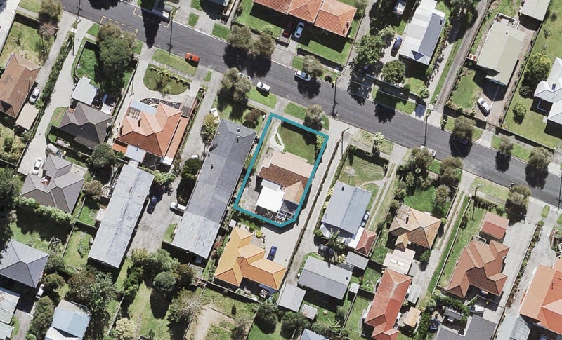 38 Miro Street, New Lynn, Auckland - Carousel 1