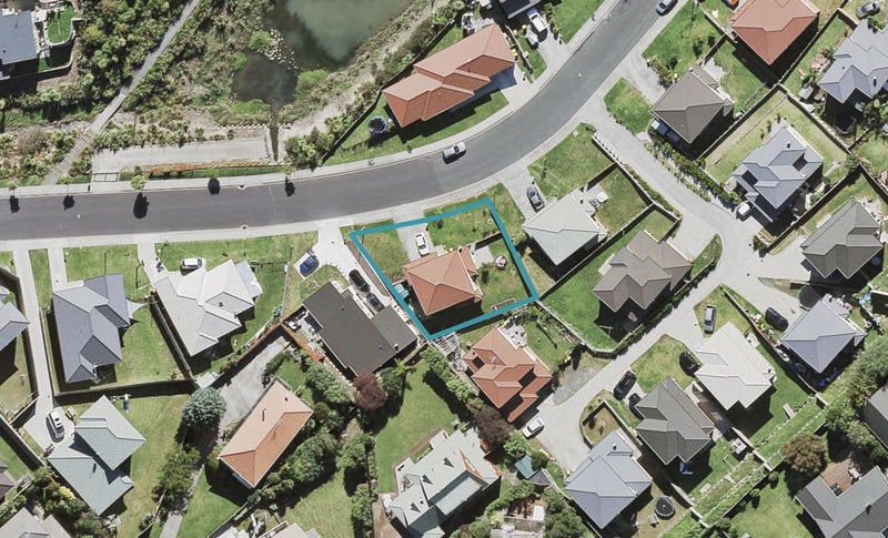 84 Claverdon Drive, Massey, Auckland - Carousel 1