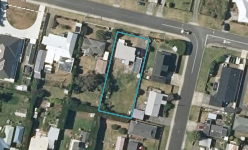 14 Andrews Street, Foxton Beach, Foxton - Carousel 1