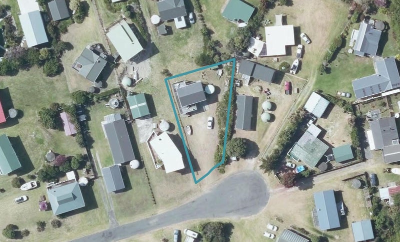 4 Pipi Crescent, Māhia - Carousel 1