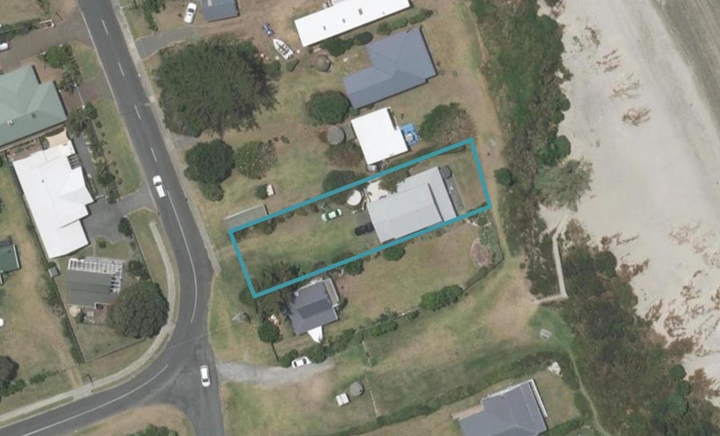 37 Robert Street, Mangawhai Heads, Mangawhai - Carousel 1