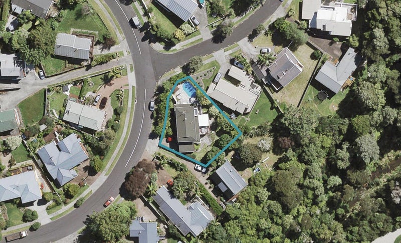 52 Rhinevale Close, Henderson, Auckland - Carousel 1