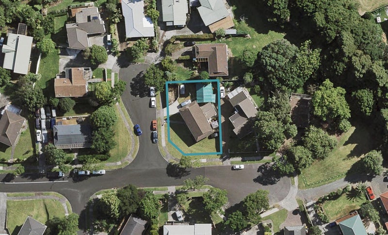 1 Grevillea Court, Totara Heights, Auckland - Carousel 1