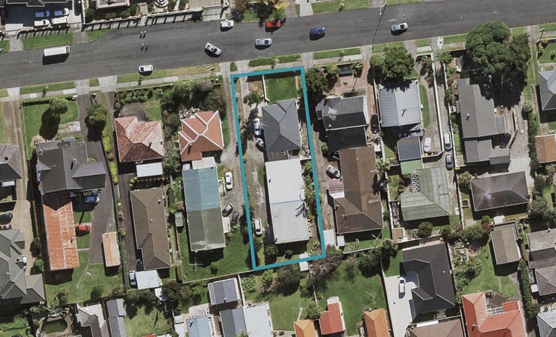 2/13 Wentworth Avenue, Papatoetoe, Auckland - Carousel 1
