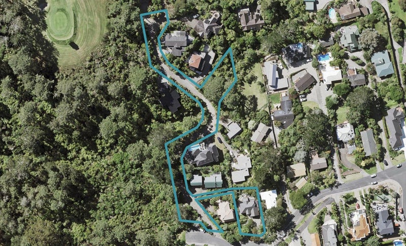2 Tree Fern Trail, Campbells Bay, Auckland - Carousel 1