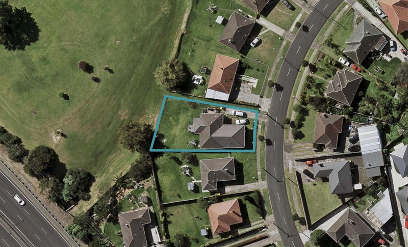 21 Sandbrook Avenue, Otara, Auckland - Carousel 1