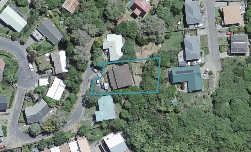 1/8 Emily Way, Karori, Wellington - Carousel 1