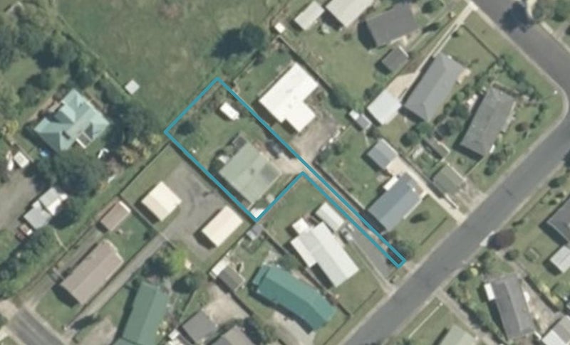 8 Dunlop Crescent, Te Aroha, Te Aroha - Carousel 1