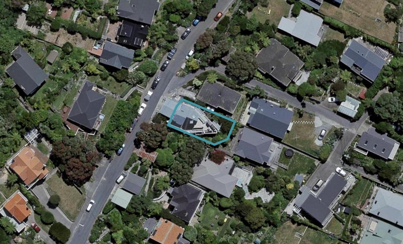1A Ariki Road, Hataitai, Wellington - Carousel 1