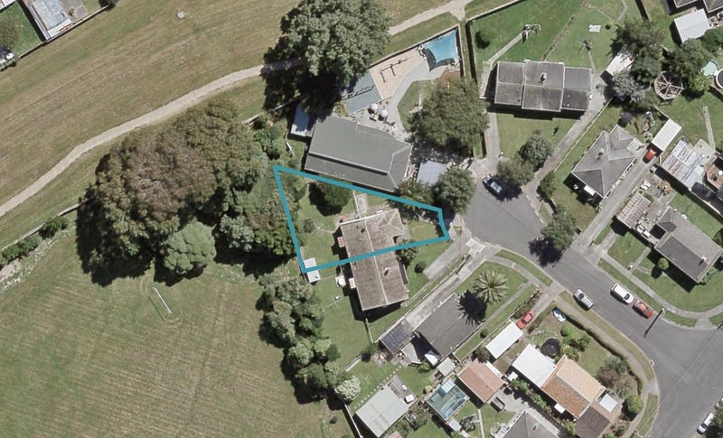 3 Shepherd Grove, Taita, Lower Hutt - Carousel 1