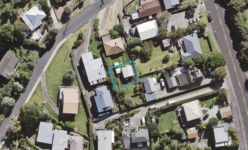 4C Coroglen Avenue, Birkenhead, Auckland - Carousel 1
