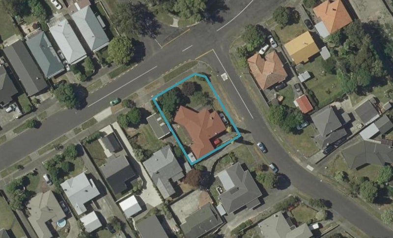 61 Parkland Crescent, Terrace End, Palmerston North - Carousel 1